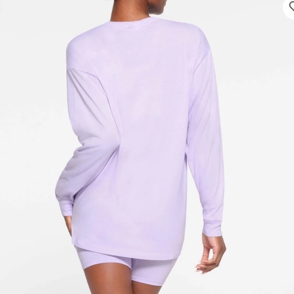 SKIMS Boyfriend Long Sleeve Henley. Size Small. New Without Tags. - Picture 2 of 13